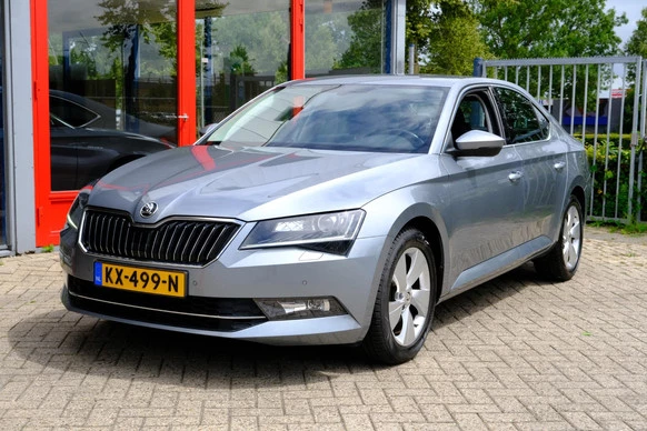 Škoda Superb - Afbeelding 28 van 30