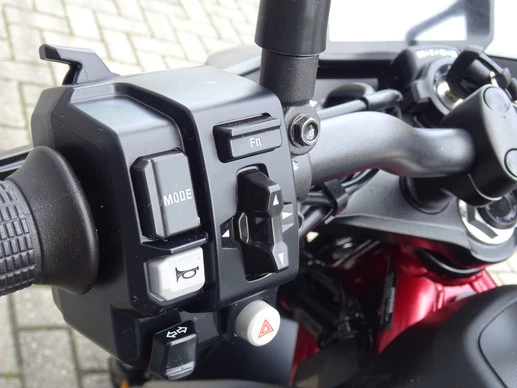 Honda CB 750 - Afbeelding 9 van 16