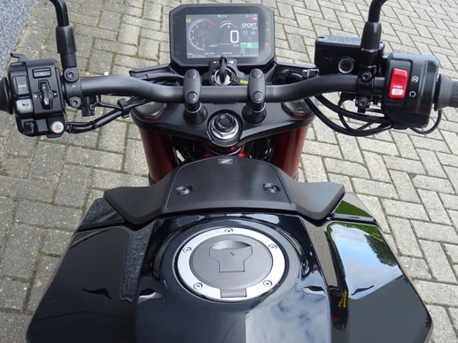 Honda CB 750 - Afbeelding 11 van 16