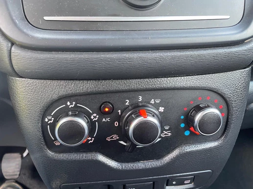 Dacia Lodgy - Afbeelding 19 van 29