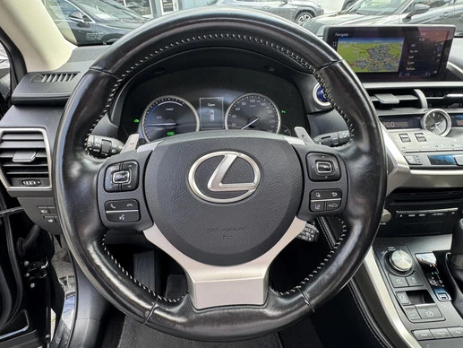 Lexus NX - Afbeelding 17 van 30