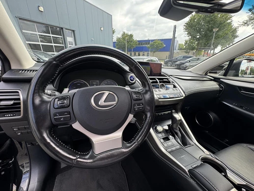 Lexus NX - Afbeelding 18 van 30