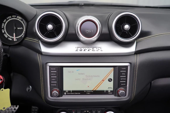 Ferrari California - Afbeelding 13 van 30