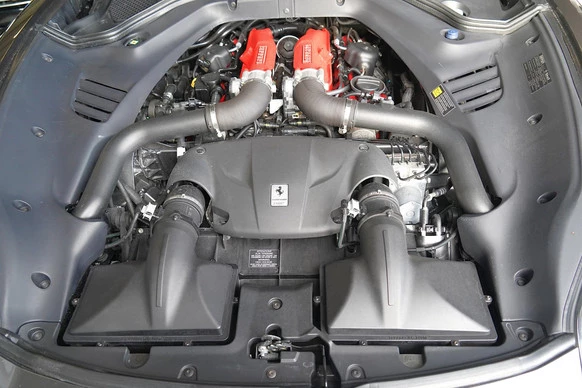 Ferrari California - Afbeelding 21 van 30