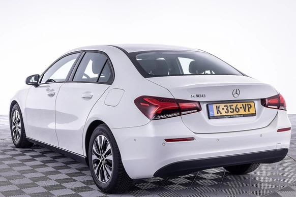 Mercedes-Benz A-Klasse - Afbeelding 2 van 27