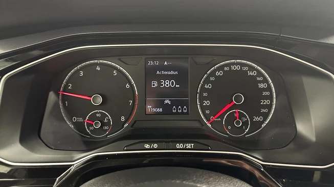 Volkswagen Polo - Afbeelding 25 van 30