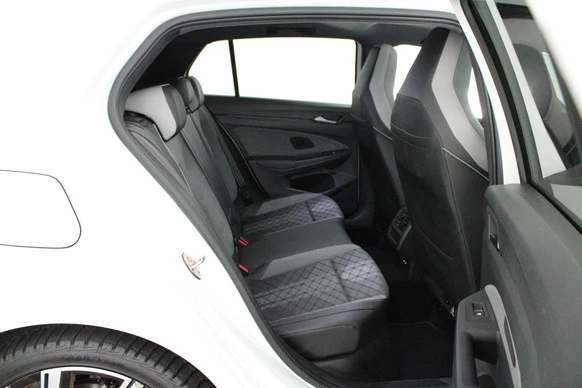 Volkswagen Golf - Afbeelding 13 van 30