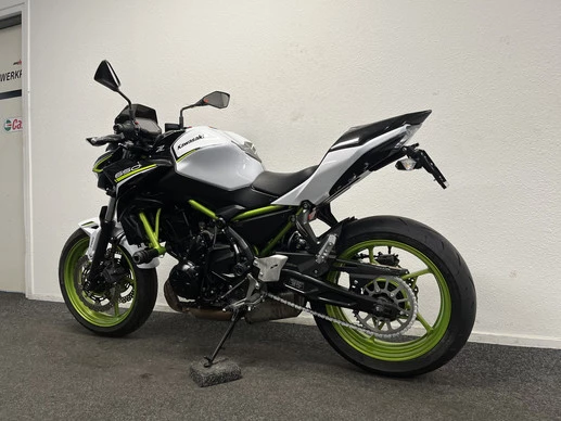 Kawasaki Z650 - Afbeelding 14 van 21