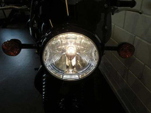 Triumph Bonneville - Afbeelding 14 van 15