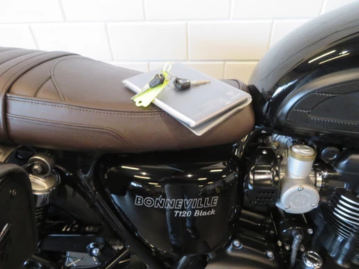 Triumph Bonneville - Afbeelding 15 van 15