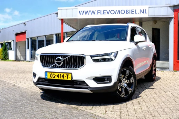 Volvo XC40 - Afbeelding 1 van 30
