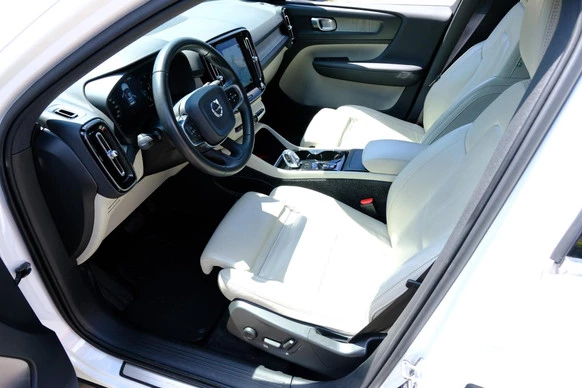 Volvo XC40 - Afbeelding 2 van 30