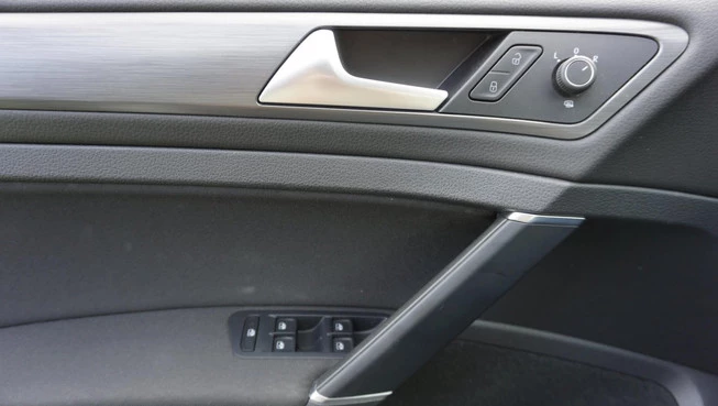 Volkswagen e-Golf - Afbeelding 10 van 24