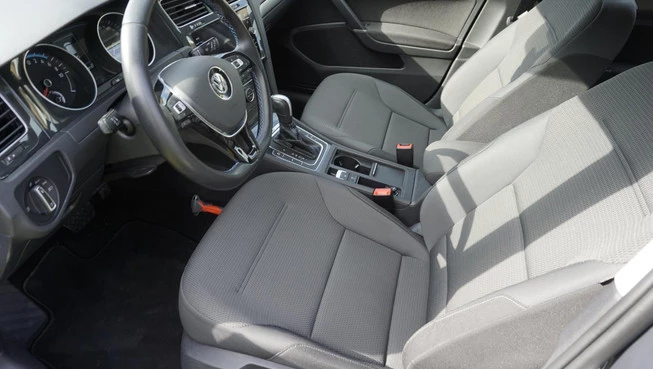 Volkswagen e-Golf - Afbeelding 17 van 24