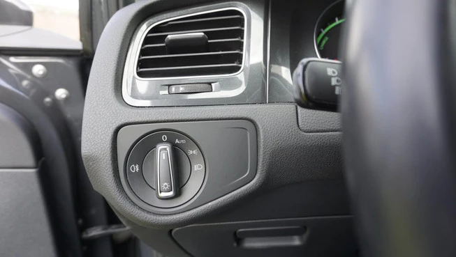 Volkswagen e-Golf - Afbeelding 18 van 24
