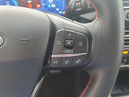 Ford Kuga - Afbeelding 15 van 30