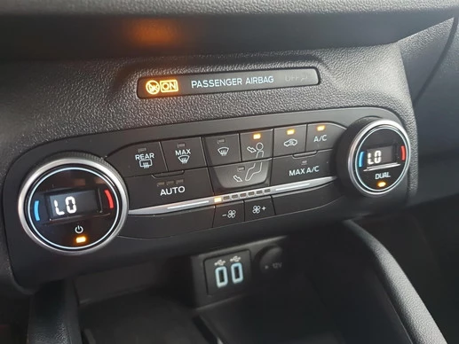 Ford Kuga - Afbeelding 28 van 30