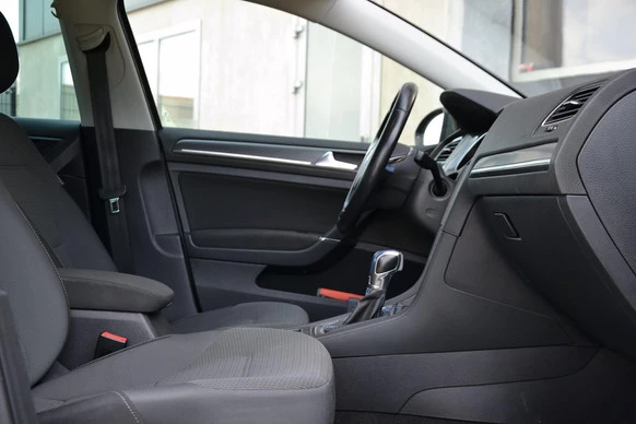 Volkswagen e-Golf - Afbeelding 8 van 19