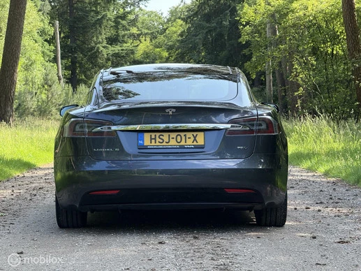 Tesla Model S - Afbeelding 17 van 24