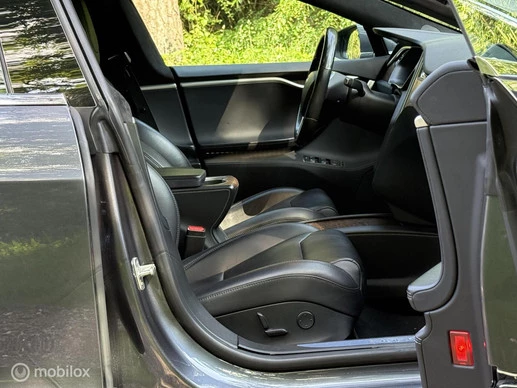 Tesla Model S - Afbeelding 19 van 24
