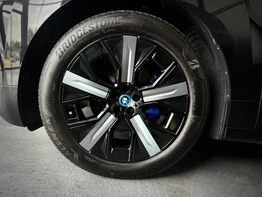 BMW iX - Afbeelding 8 van 30