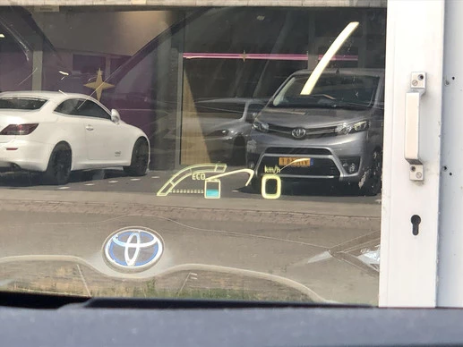Toyota Prius - Afbeelding 24 van 30