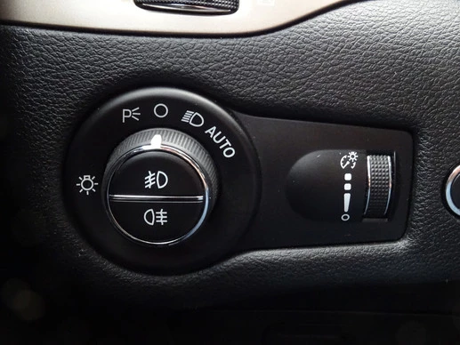 Jeep Cherokee - Afbeelding 24 van 30