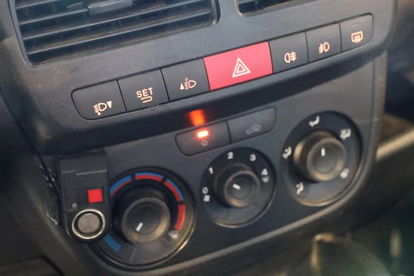 Opel Combo - Afbeelding 9 van 22