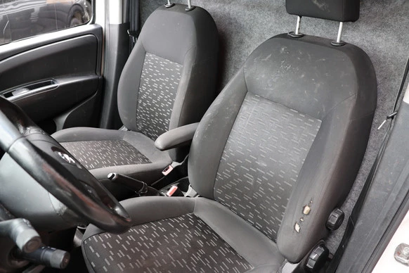 Opel Combo - Afbeelding 16 van 22