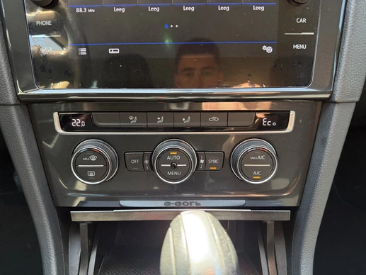 Volkswagen e-Golf - Afbeelding 27 van 30