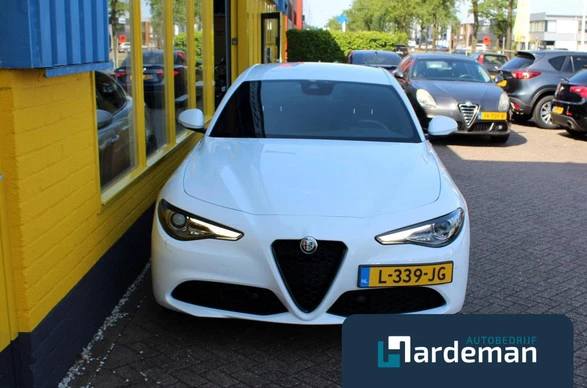 Alfa Romeo Giulia - Afbeelding 25 van 28
