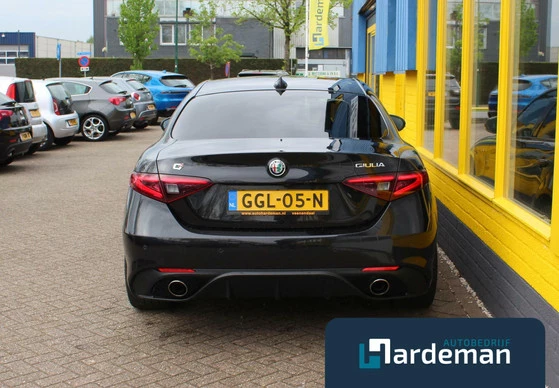 Alfa Romeo Giulia - Afbeelding 28 van 30