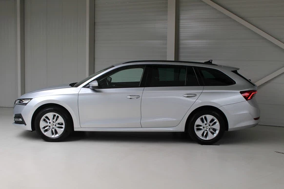 Škoda Octavia - Afbeelding 2 van 12