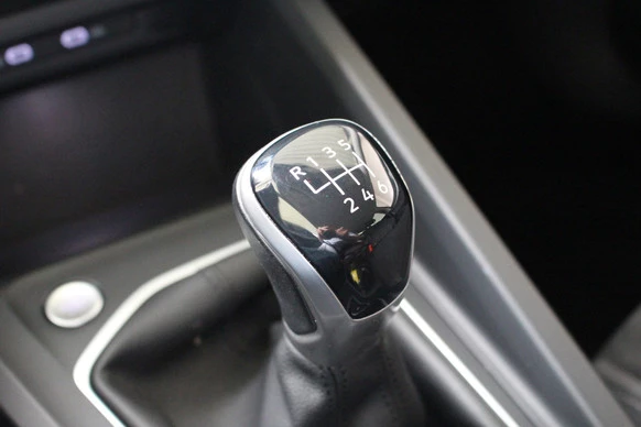 Volkswagen Golf - Afbeelding 18 van 19