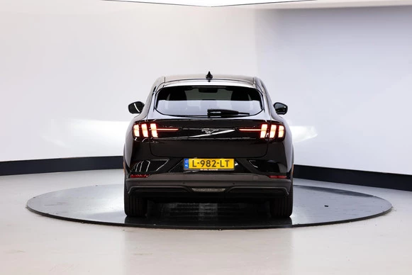 Ford Mustang Mach-E - Afbeelding 22 van 27