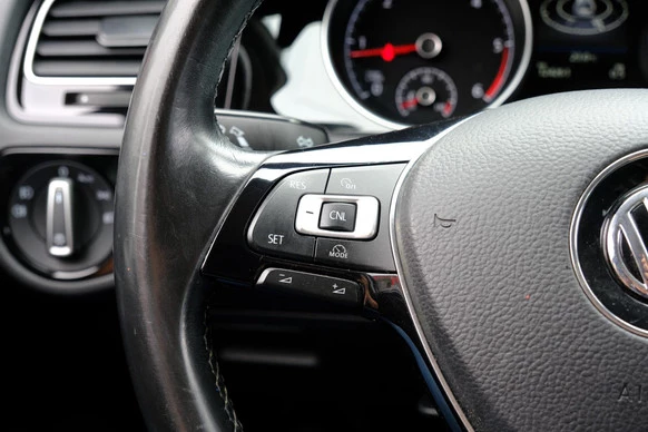 Volkswagen Golf - Afbeelding 24 van 30