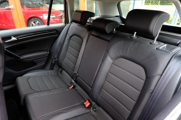 Volkswagen Golf - Afbeelding 28 van 30