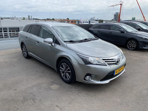Toyota Avensis - Afbeelding 14 van 30