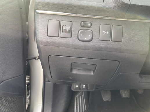 Toyota Avensis - Afbeelding 25 van 30