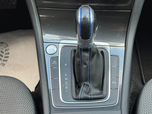 Volkswagen e-Golf - Afbeelding 19 van 30