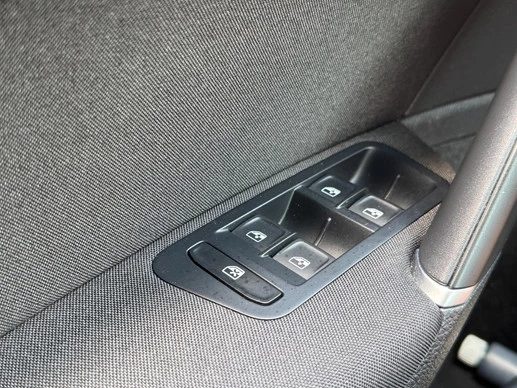 Volkswagen e-Golf - Afbeelding 26 van 30