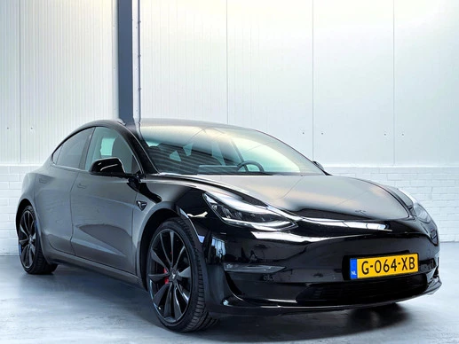 Tesla Model 3 - Afbeelding 1 van 30