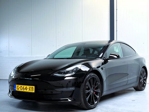 Tesla Model 3 - Afbeelding 2 van 30