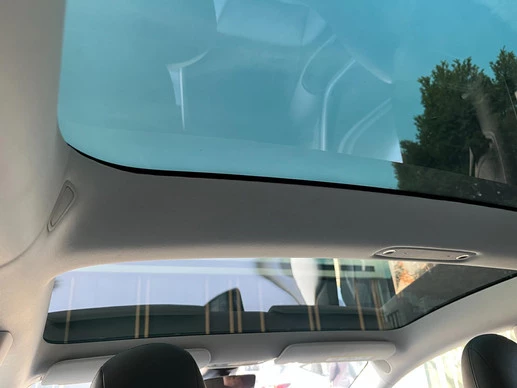 Tesla Model 3 - Afbeelding 15 van 30