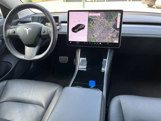 Tesla Model 3 - Afbeelding 17 van 30
