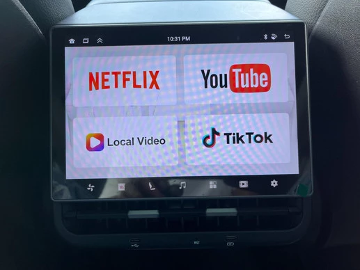 Tesla Model 3 - Afbeelding 18 van 30