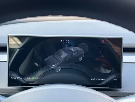 Tesla Model 3 - Afbeelding 21 van 30