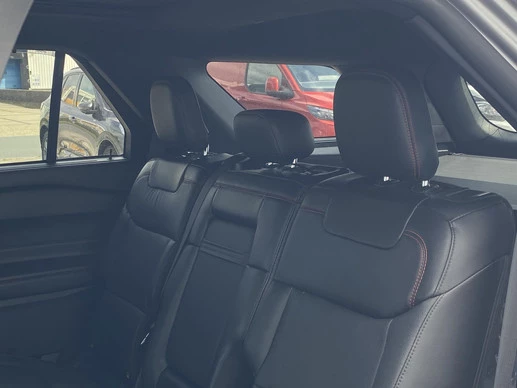 Ford Explorer - Afbeelding 26 van 30