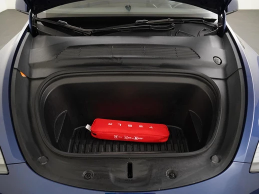 Tesla Model Y - Afbeelding 27 van 30