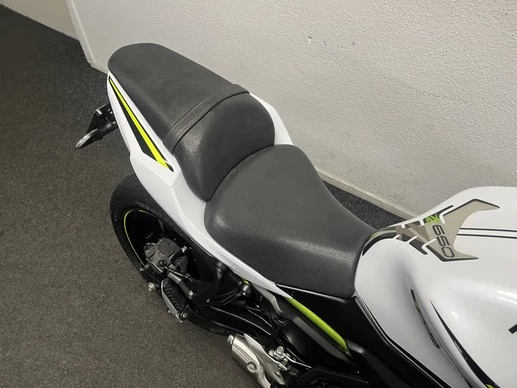 Kawasaki Z650 - Afbeelding 10 van 22